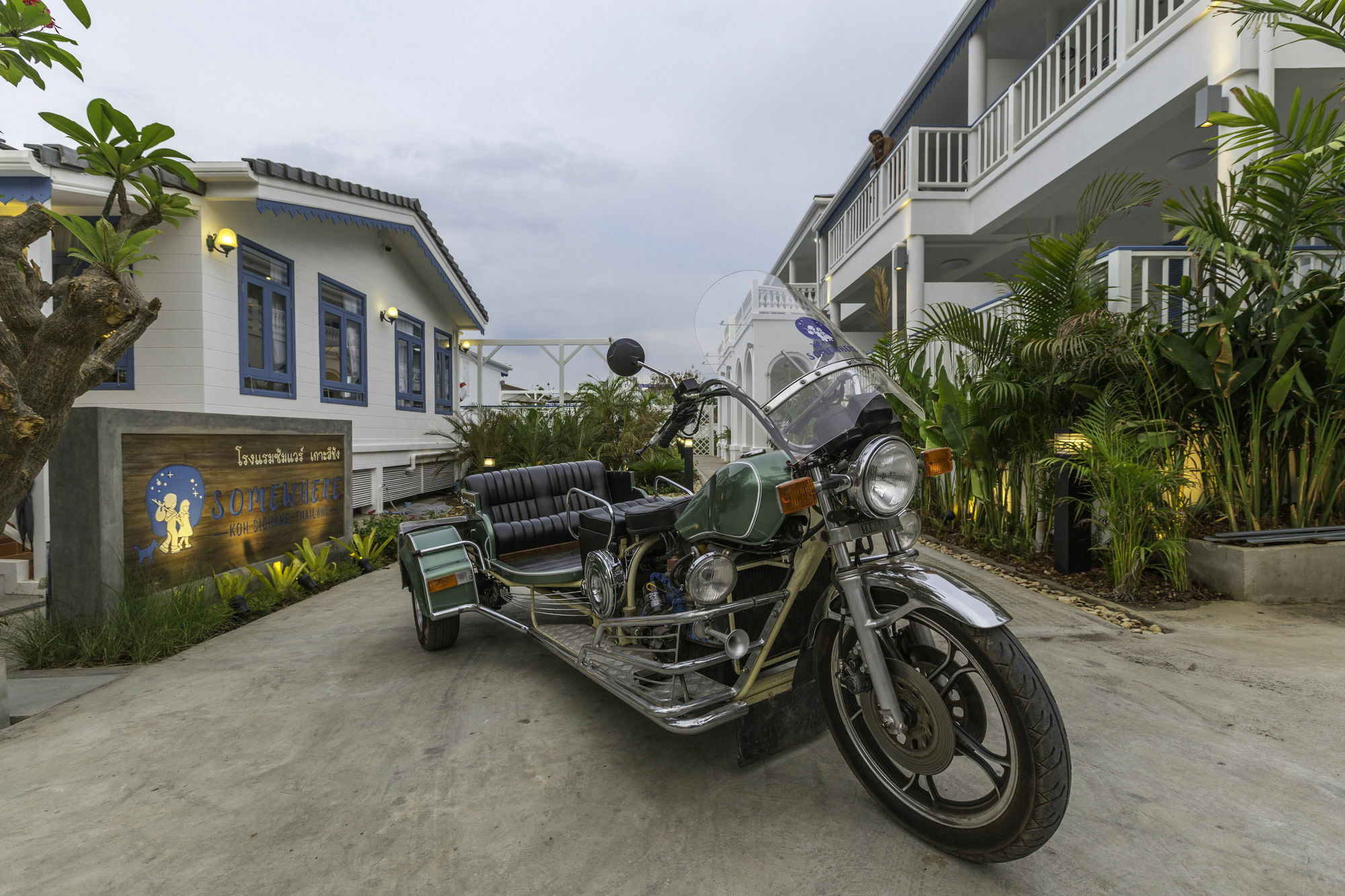 Somewhere Koh Sichang Bagian luar foto